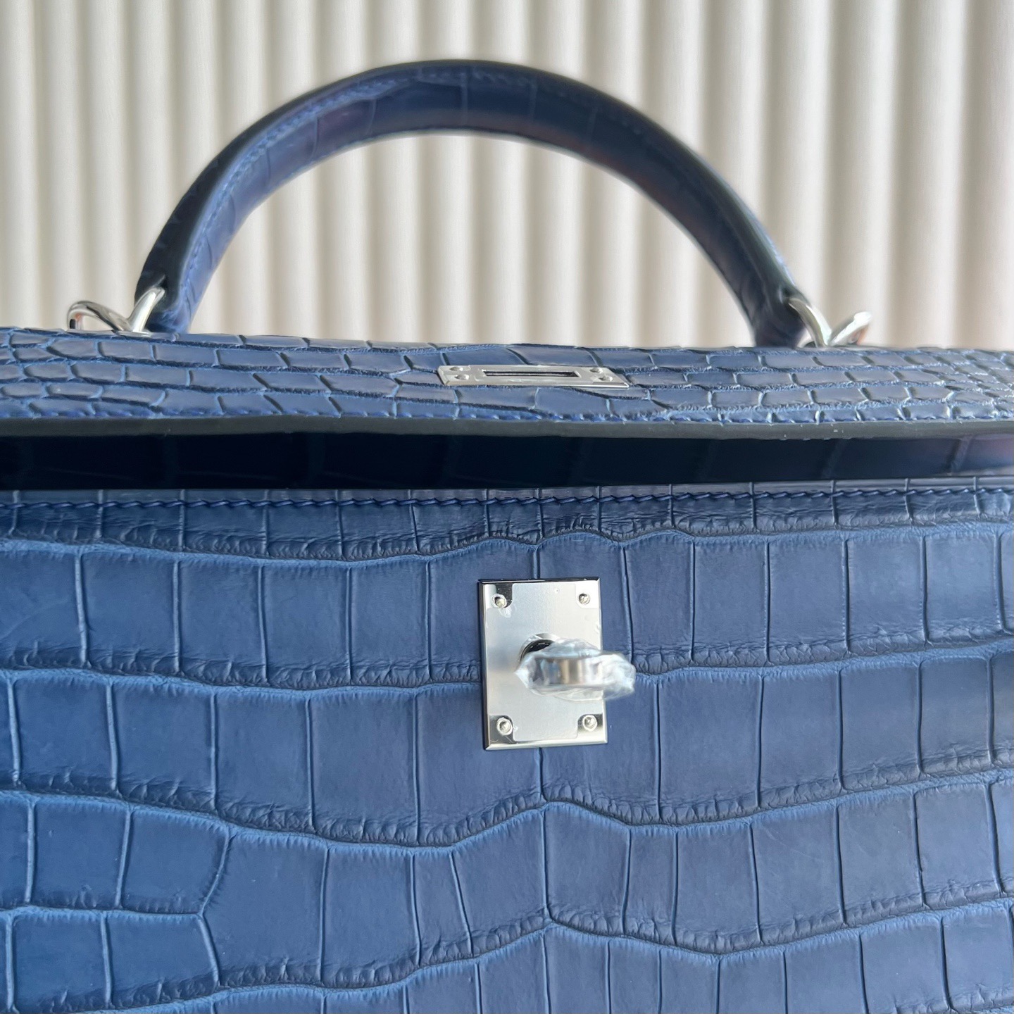 馬來西亞愛馬仕凱莉鱷魚皮多少錢 Hermes Kelly 25 Aizome特殊藍染倒V鱷魚 霧面“V”倒V灣鱷鱷魚皮