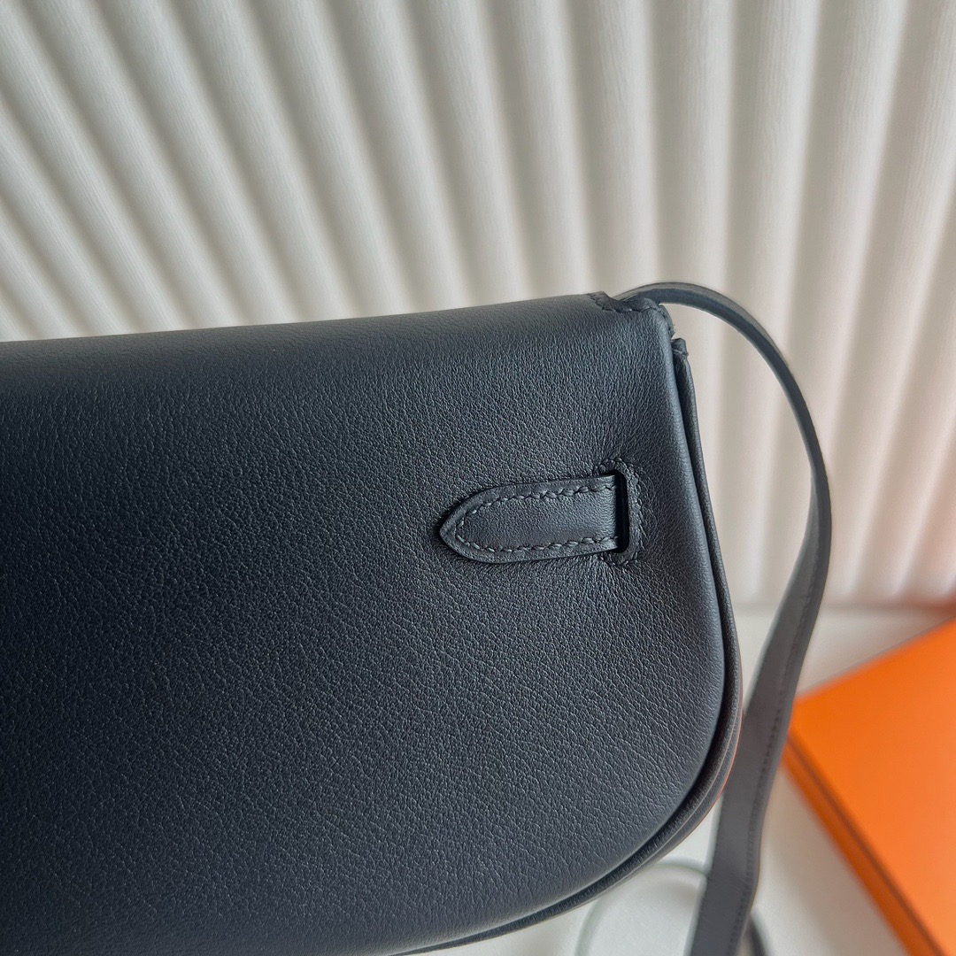 愛馬仕包包圖片香港價格 Hermès Kelly Moove Swift Color CK89 Nior 黑色 銀色五金
