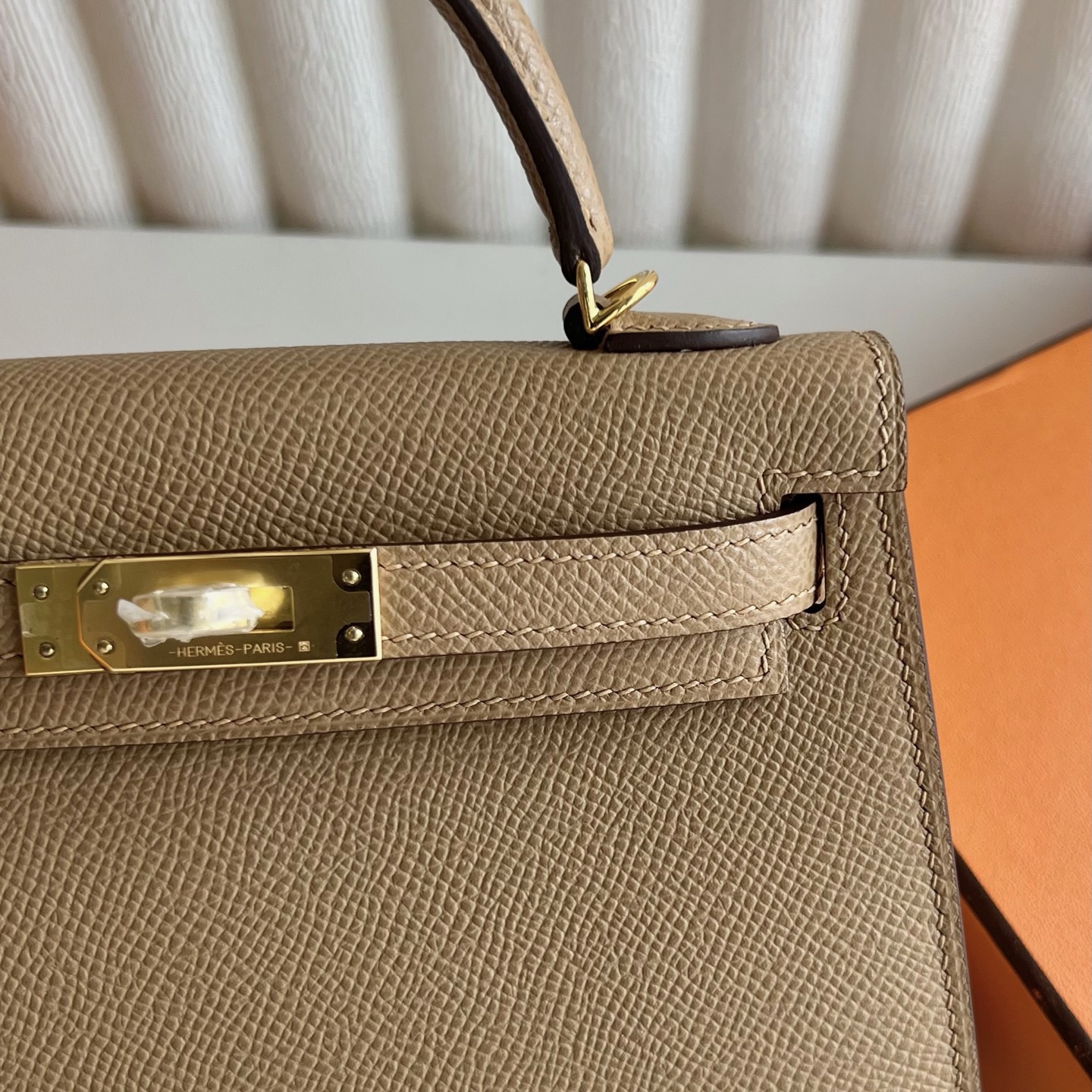 愛馬仕凱莉迷你包價格與圖片 Hermes Kelly Mini Sellier Epsom 0M Chai 奶茶色