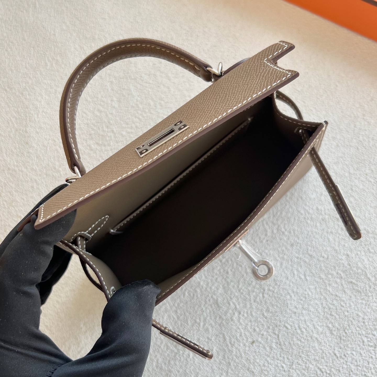 臺灣愛馬仕凱莉包包圖片 Hermes Kelly Mini Sellier Epsom Etoupe大象灰 銀色五金