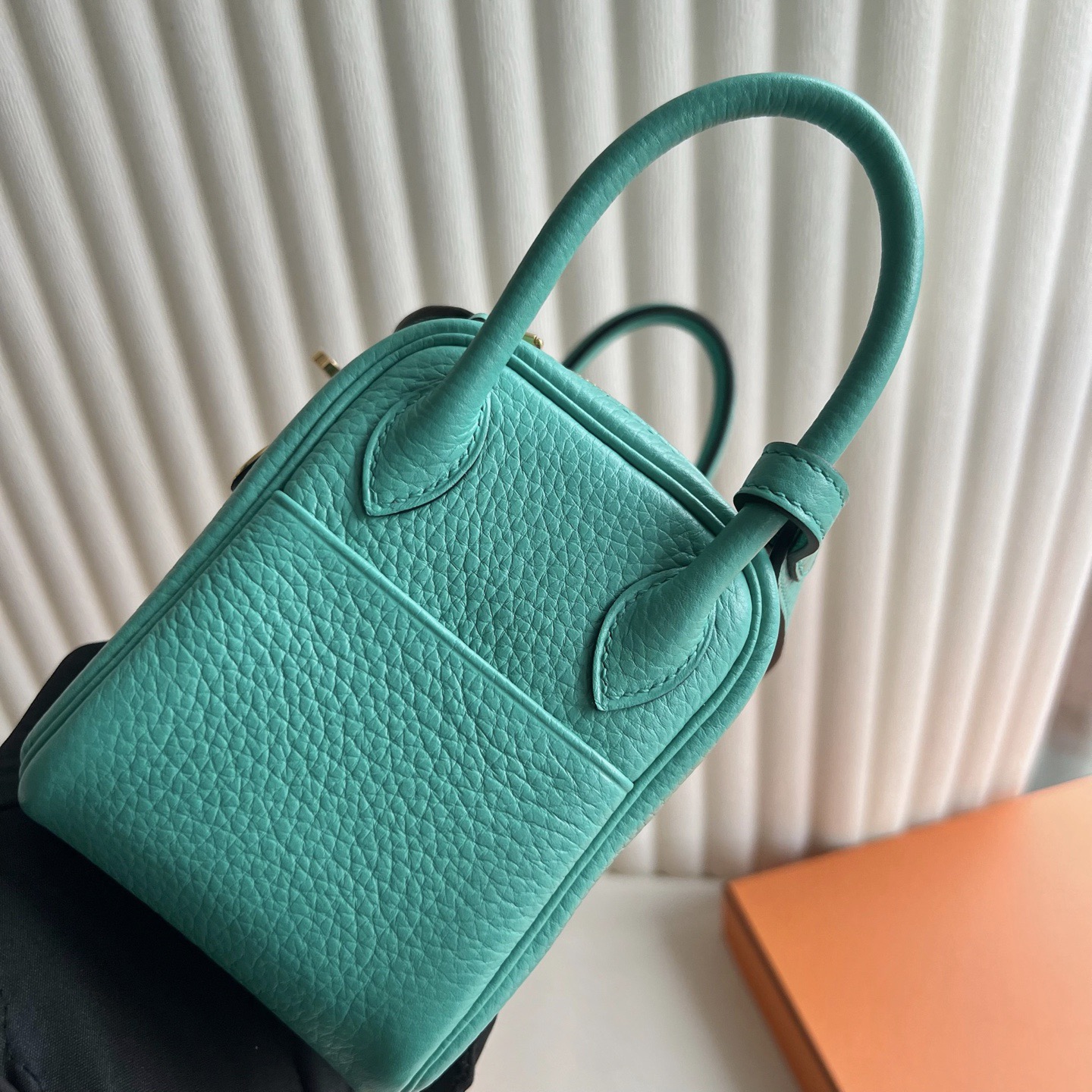 臺灣愛馬仕迷你琳迪包價格 Hermes Mini Lindy Clemence Vert Verone維羅納綠 金色五金-Qatar Kuwait Hermes Birkin Kelly Lindy bag 臺灣愛馬仕迷你琳迪包價格 Hermes Mini Lindy Clemence Vert Verone維羅納綠 金色五金