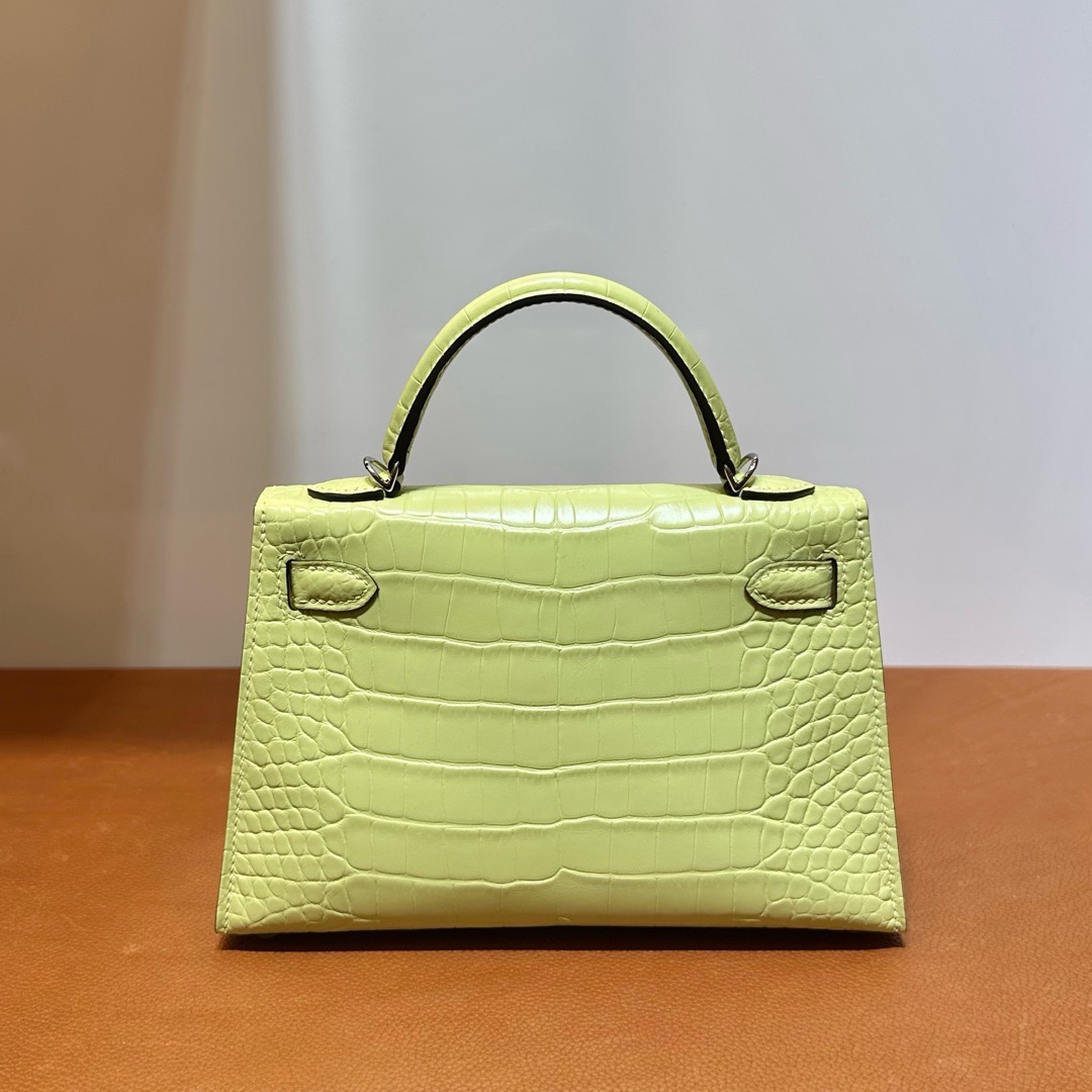愛馬仕迷你凱莉二代圖片 Hermes Kelly Mini Sellier 霧面“口“方塊美洲鱷魚皮 Jaune Bourgeon 嫩芽黃