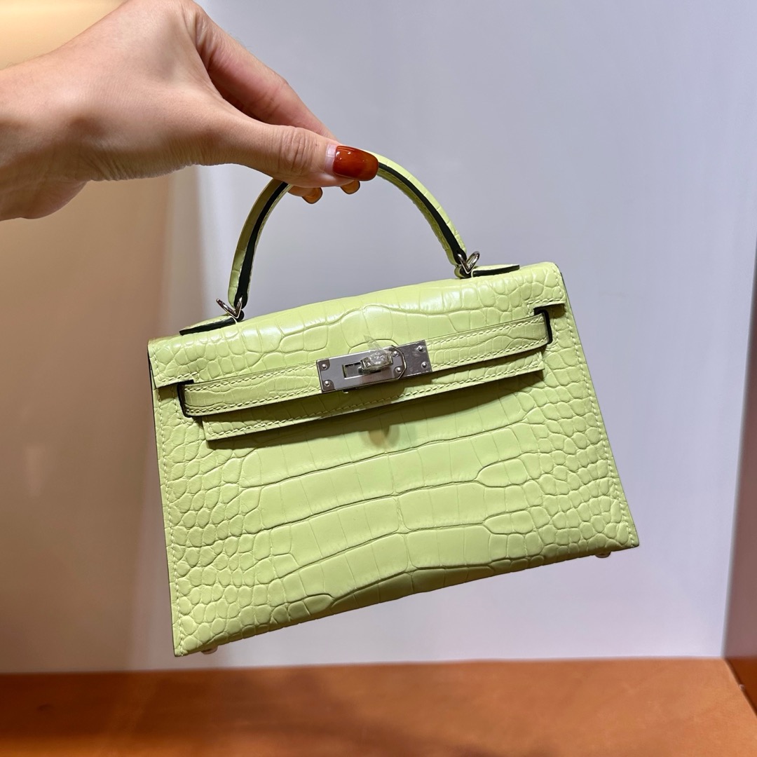 愛馬仕迷你凱莉二代圖片 Hermes Kelly Mini Sellier 霧面“口“方塊美洲鱷魚皮 Jaune Bourgeon 嫩芽黃