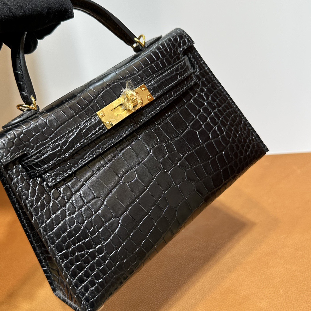 印尼愛馬仕迷你凱莉二代多少錢 Hermes Kelly Mini Sellier 黑色 Matte Alligator Crocodile 金色五金