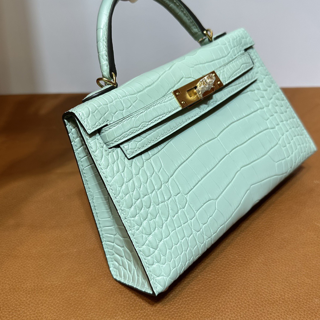 愛馬仕凱莉迷你款價格Hermes Kelly Mini Sellier 霧面“口“方塊美洲鱷魚皮 Vert D’Eau新薄荷綠