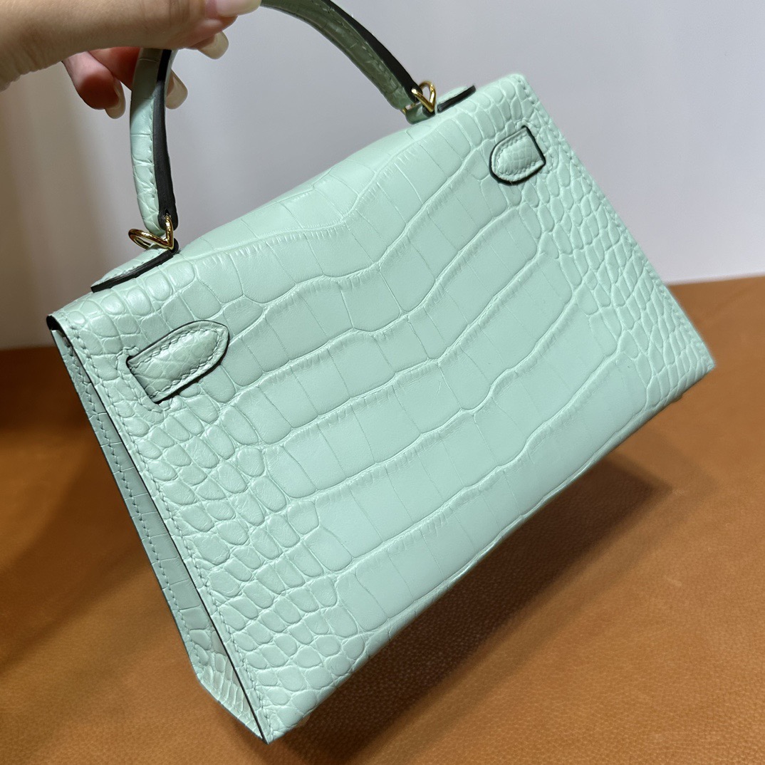 愛馬仕凱莉迷你款價格Hermes Kelly Mini Sellier 霧面“口“方塊美洲鱷魚皮 Vert D’Eau新薄荷綠