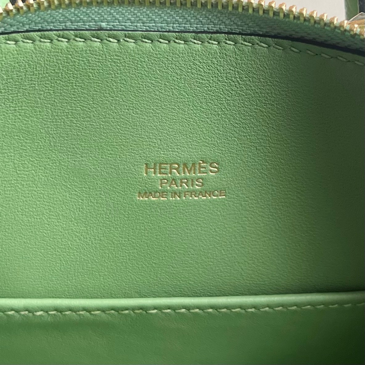 愛馬仕保齡球包mini工匠號 Hermes Mini Bolide Chever Vert Criquet牛油果綠 蚱蜢綠