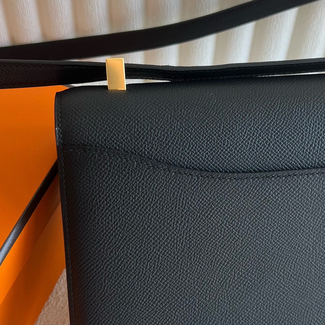 愛馬仕包包康康24包香港售價多少 Hermes Constance 1-24 鏡子款式黑色 金色五金
