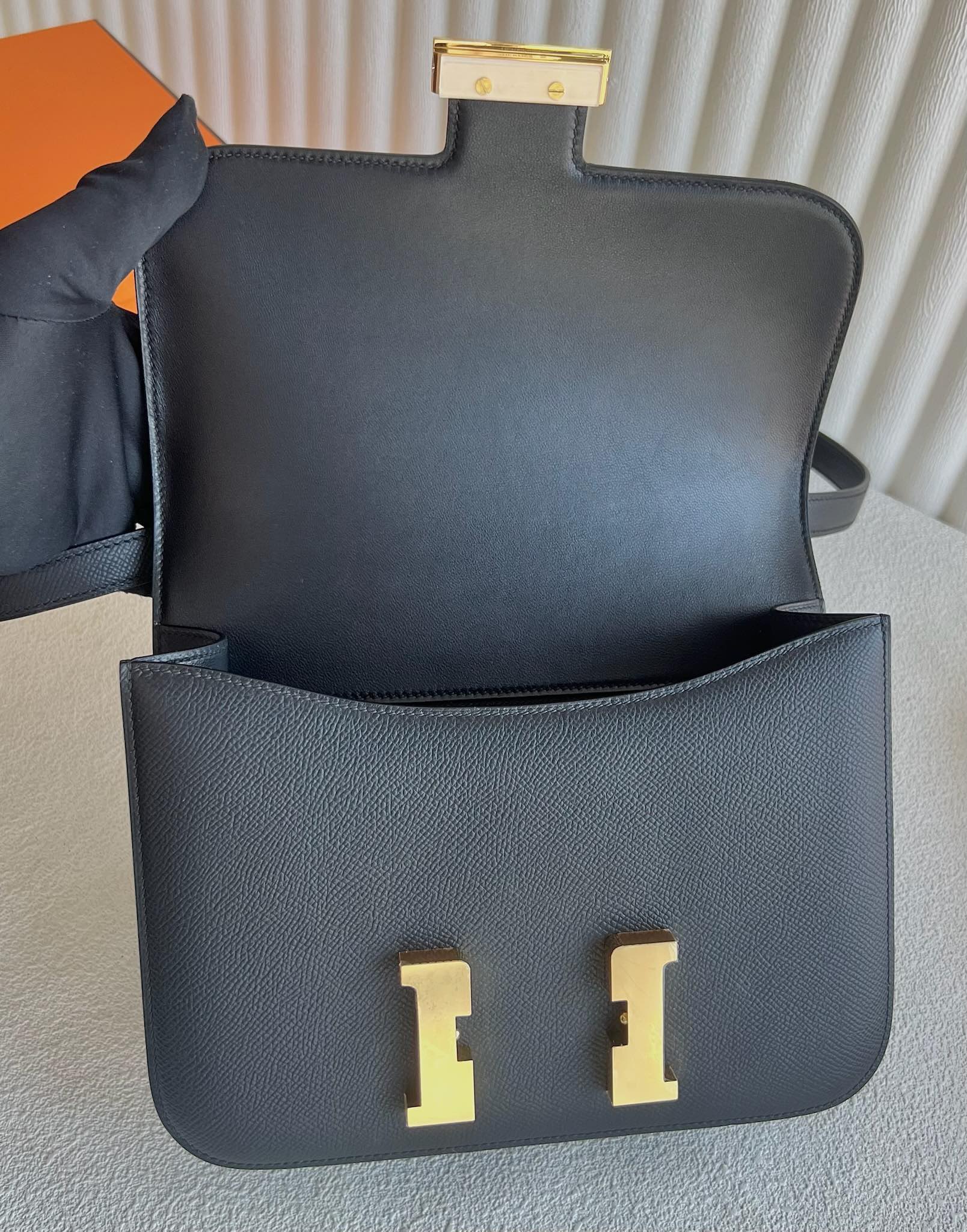 愛馬仕包包康康24包香港售價多少 Hermes Constance 1-24 鏡子款式黑色 金色五金