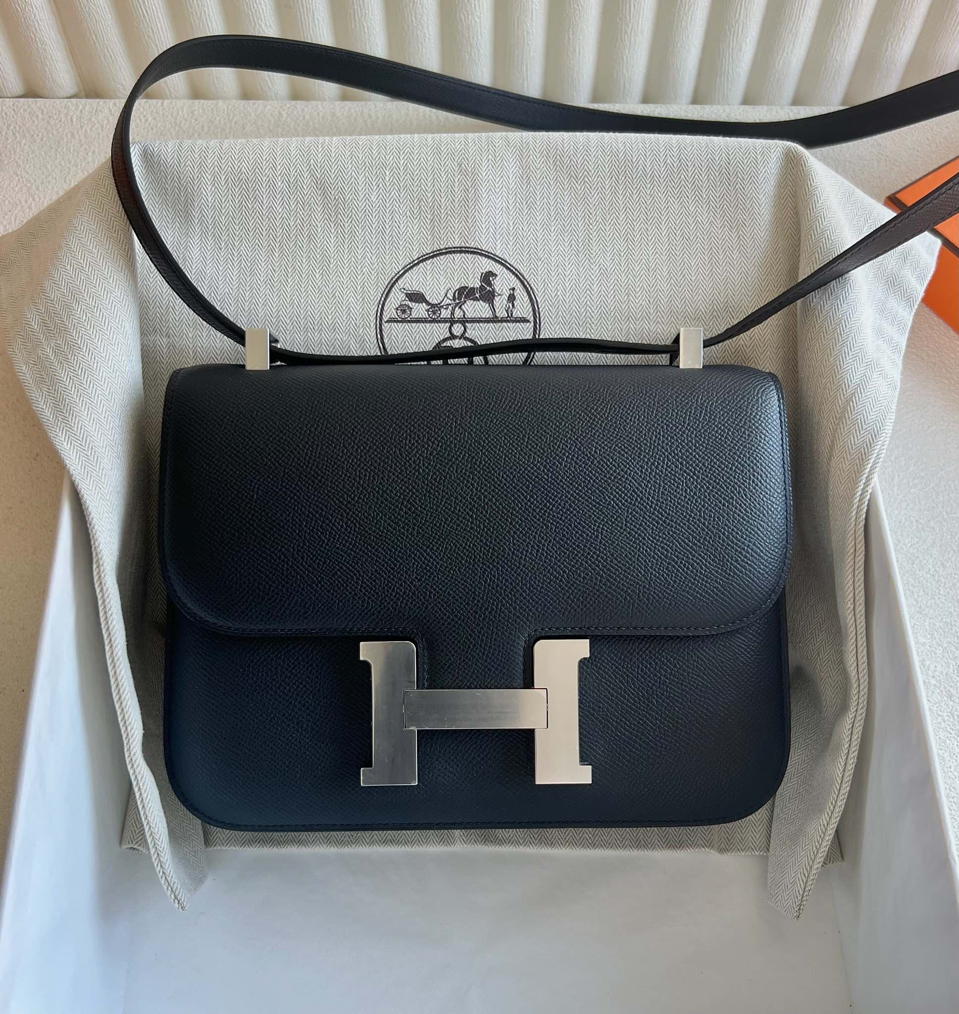 愛馬仕包包康康24包臺灣售價多少 Hermes Constance 1-24 鏡子款式黑色銀色五金
