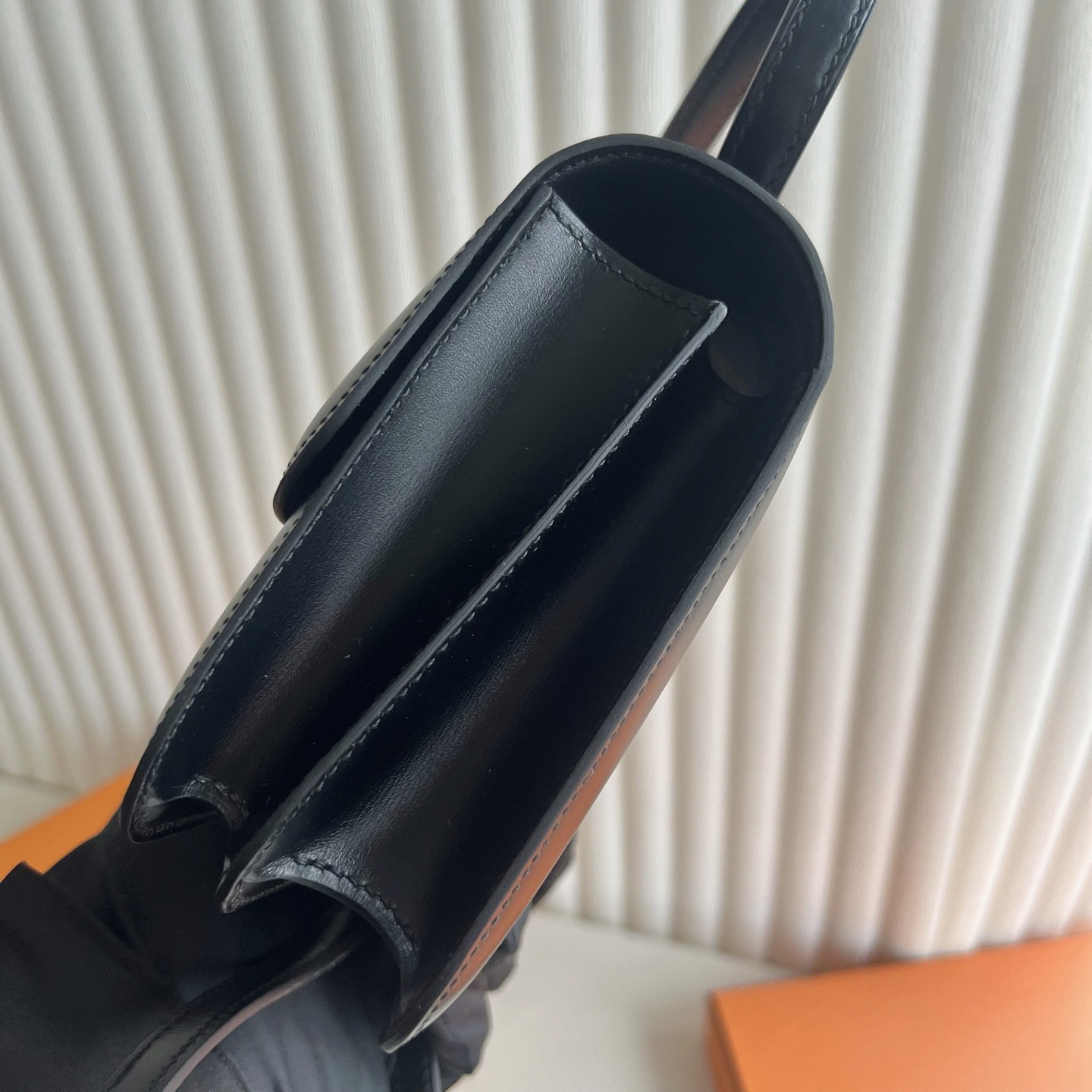 印尼愛馬仕空姐包專櫃多少錢 Hermes Constance 18 Box Noir黑色拼蜥蜴扣