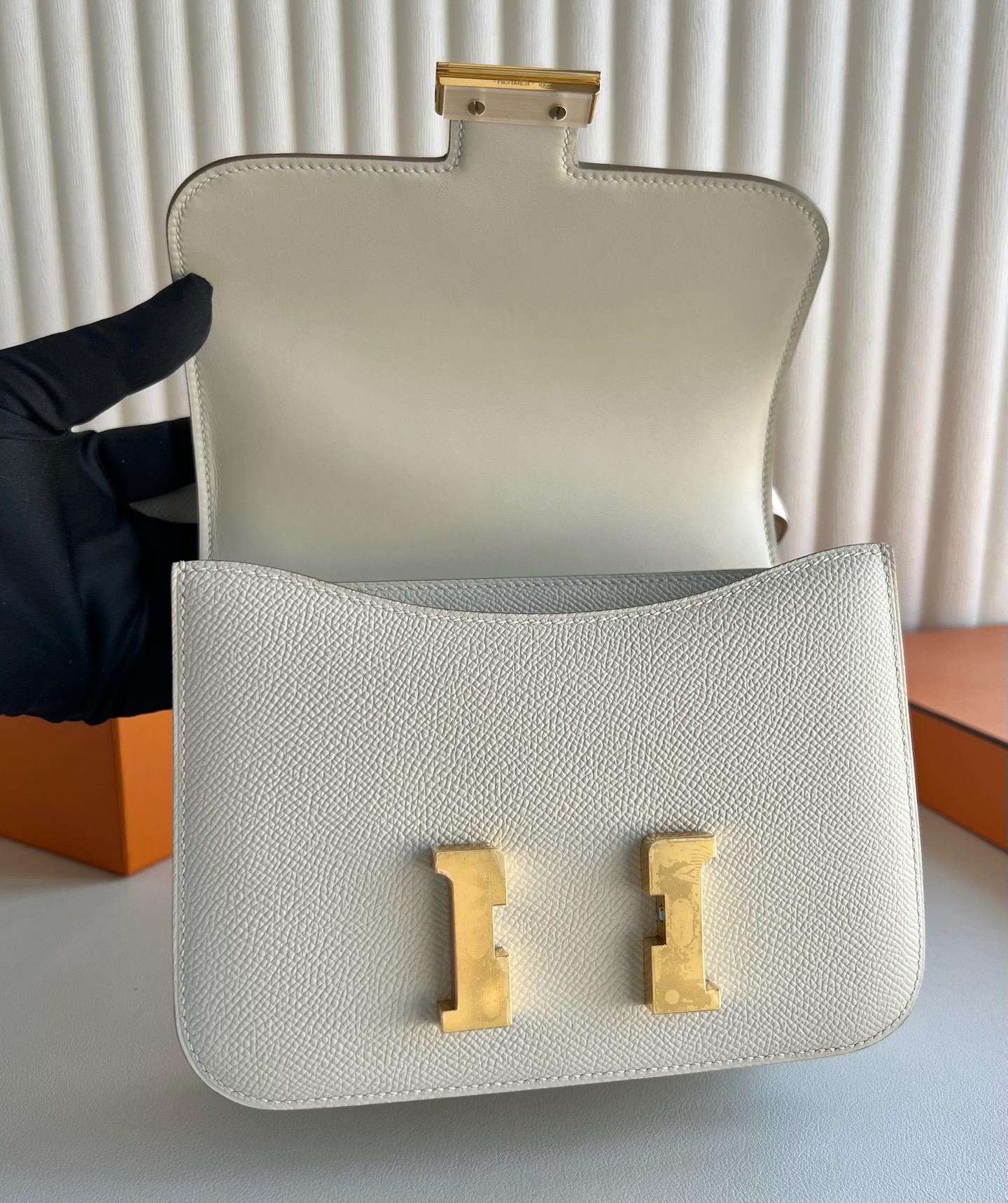 澳大利亞愛馬仕康康刻印年份 Hermes Constance 1-18 Epsom鏡子款 Craie 奶昔白金色五金