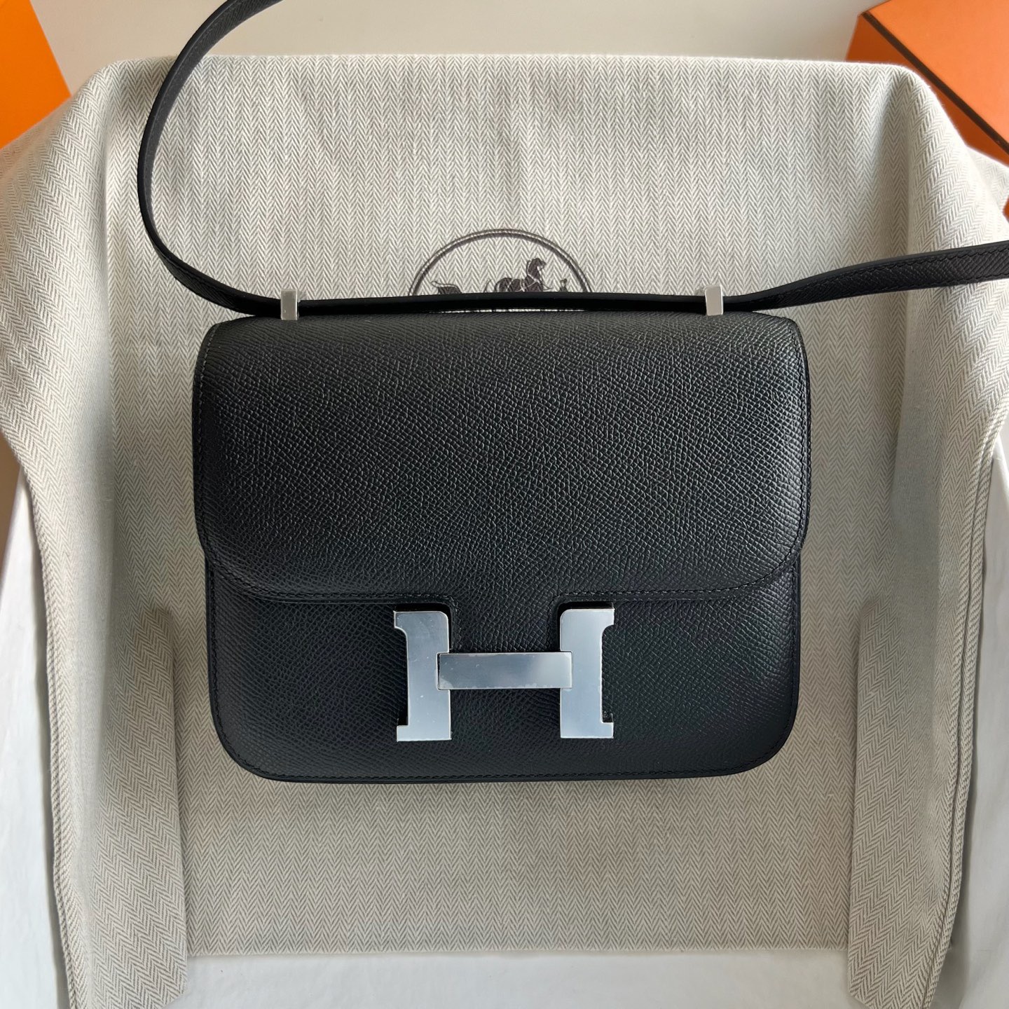 澳大利亞愛馬仕康斯坦斯包價格 Hermes Constance 1-18 Epsom鏡子 Noir黑色銀色五金