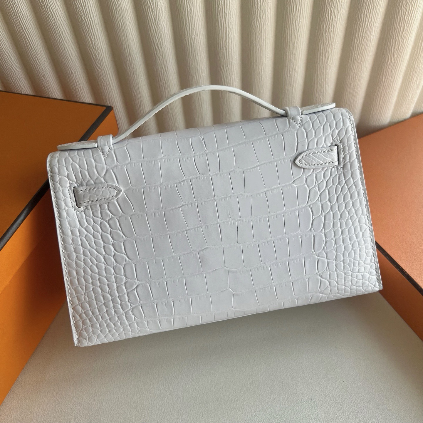 泰國愛馬仕凱莉迷你一代多少錢 Hermes Kelly Pochette 白色Alligator Matte Crocodile 銀色五金