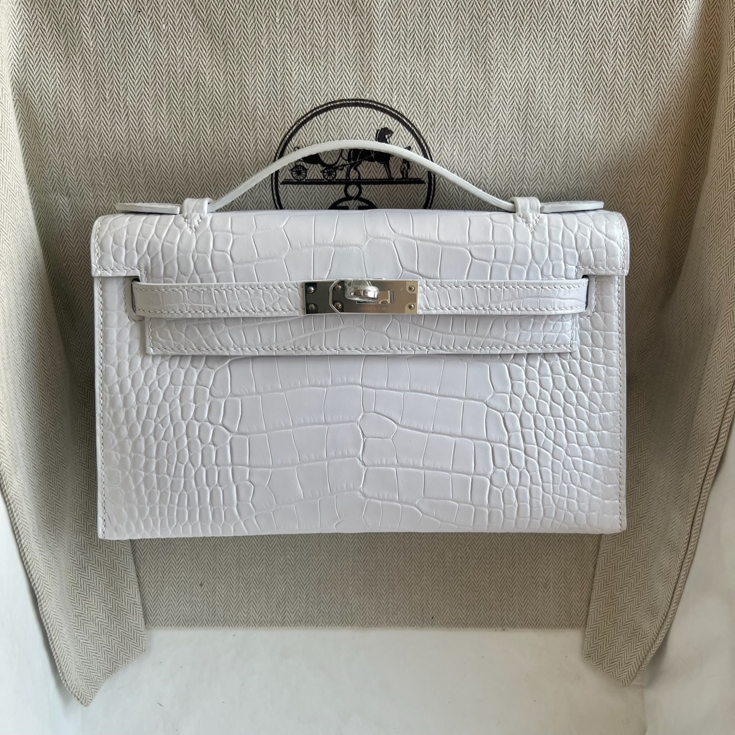 泰國愛馬仕凱莉迷你一代多少錢 Hermes Kelly Pochette 白色Alligator Matte Crocodile 銀色五金