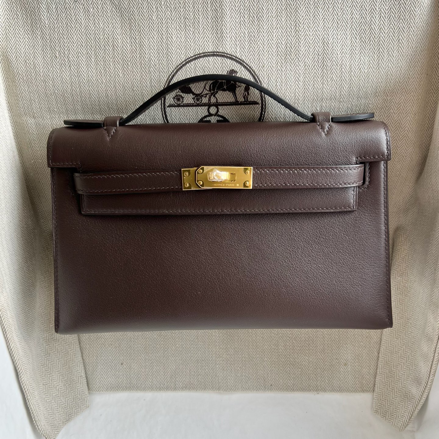 愛馬仕一代mini凱莉圖片款式 Hermes Kelly Pochette Swift 46 Ebéne烏木色 金色五金