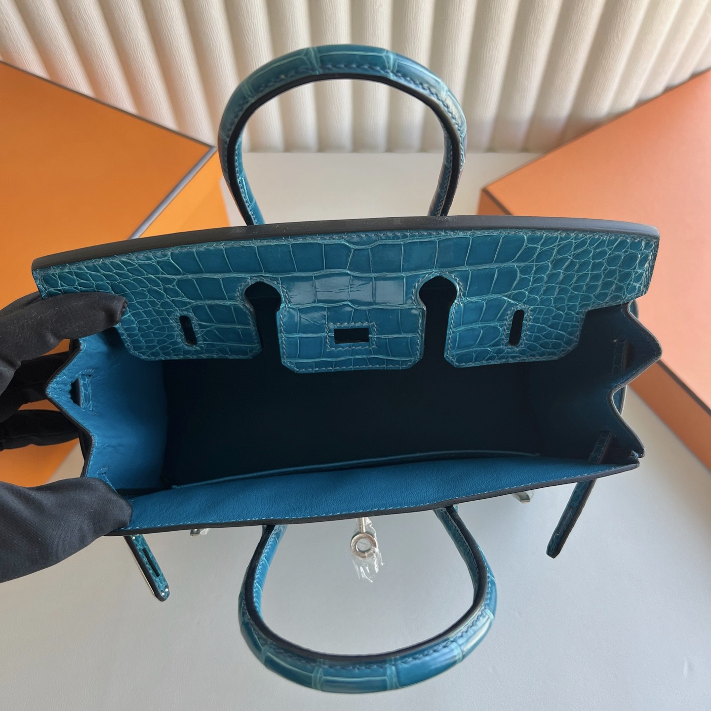 馬來西亞吉隆玻愛馬仕鉑金包尺寸怎麼選 Hermes Birkin 25 Bleu Izmir伊茲密爾藍銀色五金
