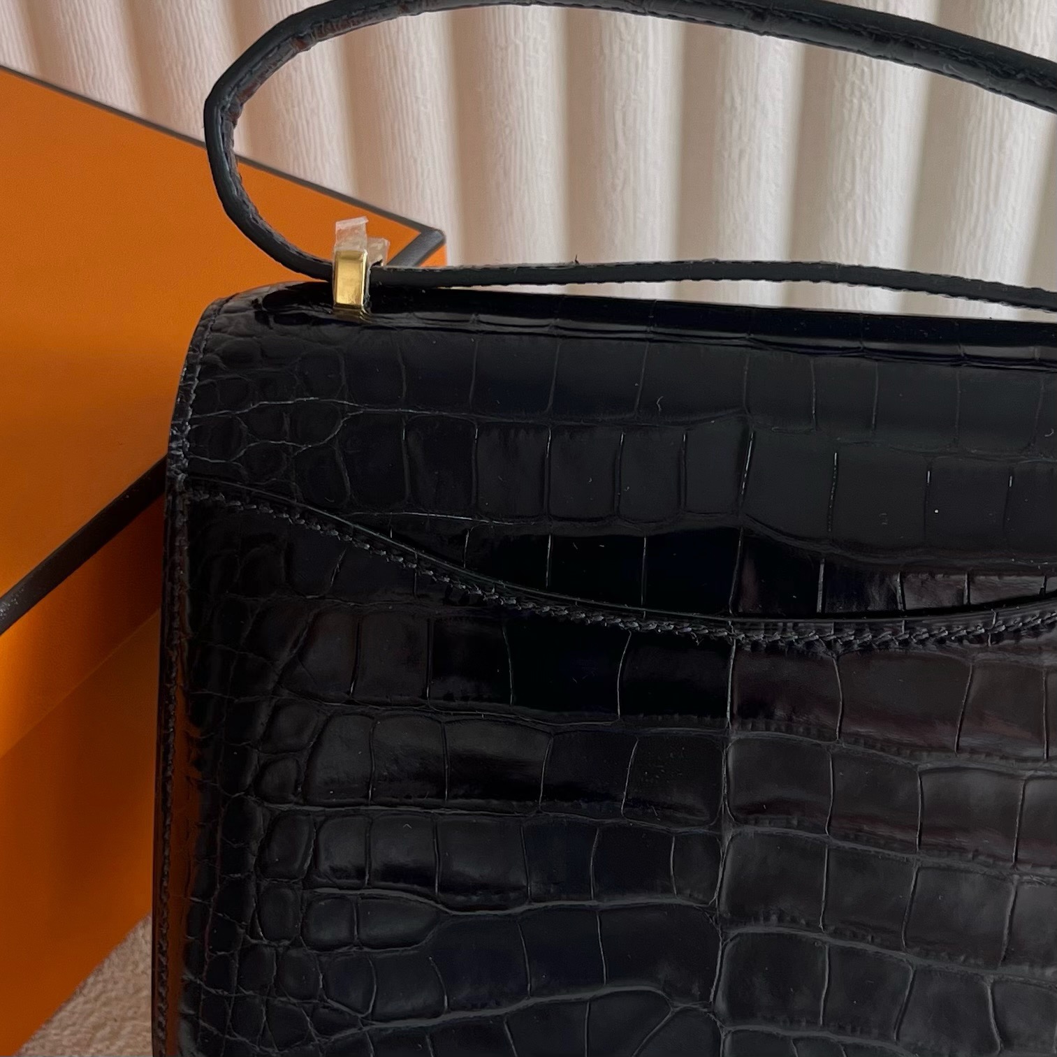 愛馬仕康康包泰國價格多少 Hermes Constance 1-18 Mirror style Shiny Alligator Crocodile Bleu Indigo 深海藍