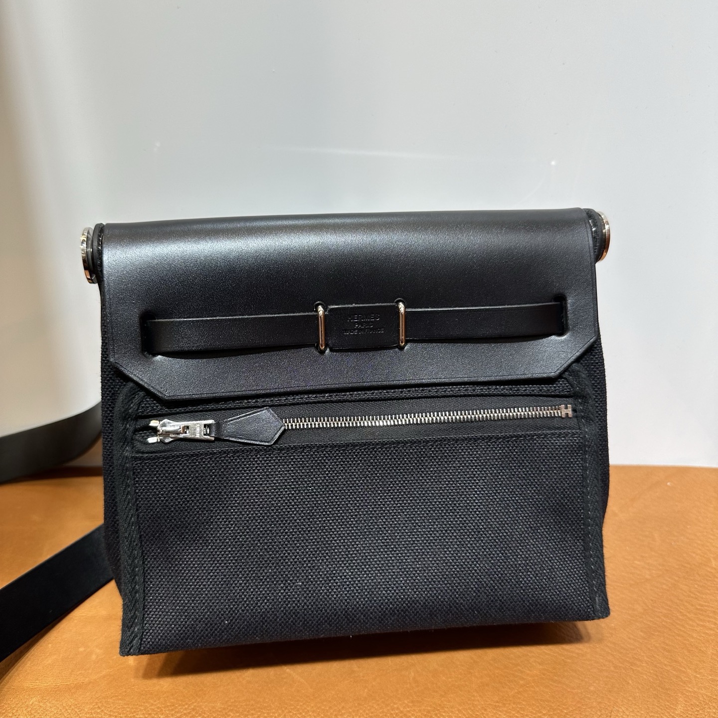 愛馬仕包包香港網站地址Hermes Mini Herbag 20 迷你黑色斜挎包經典款單肩包