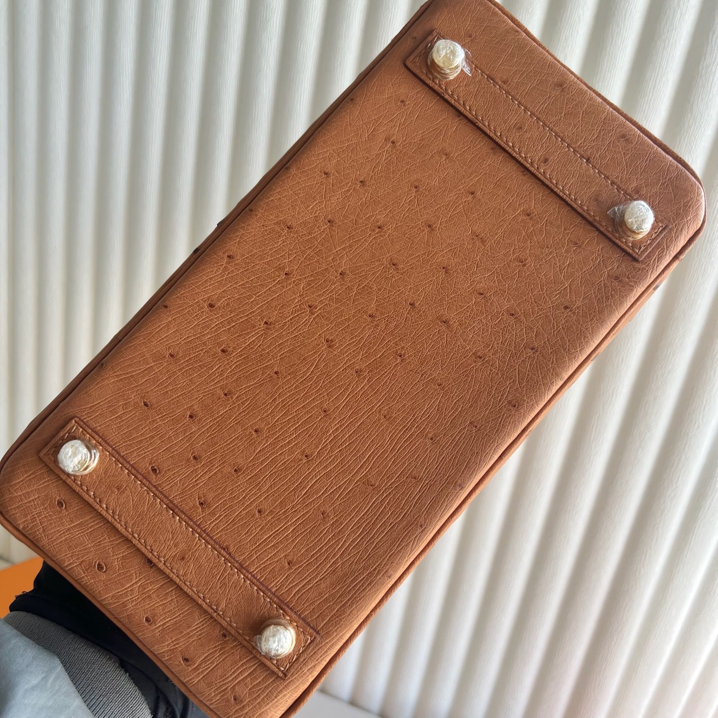 新加坡愛馬仕鉑金包25寸專櫃價格 Hermes Birkin 25 Ostrich Gold金棕色 金色五金