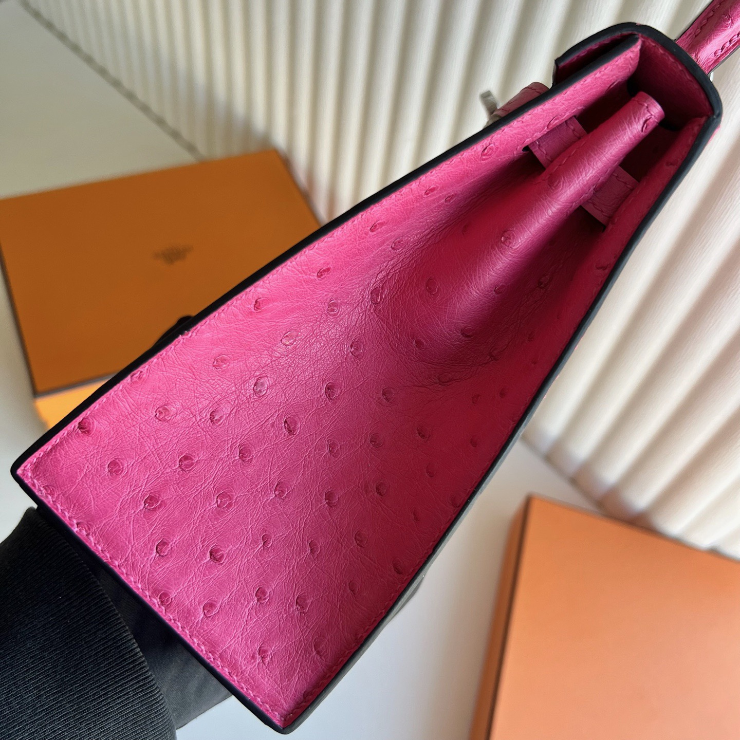 馬來西亞愛馬仕凱莉25多少錢 Hermes Kelly 25 Ostrich E5 Rose Tyrien 桃紅色銀色五金