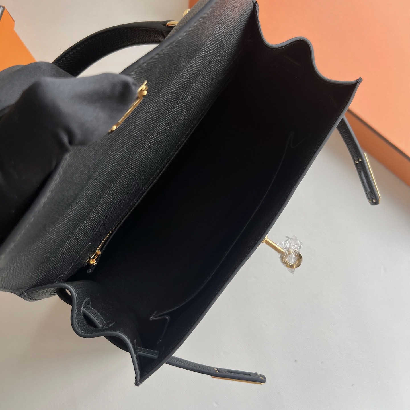 愛馬仕凱莉包官方價格Hermes Kelly 25 Sellier Epsom Noir 黑色金色五金