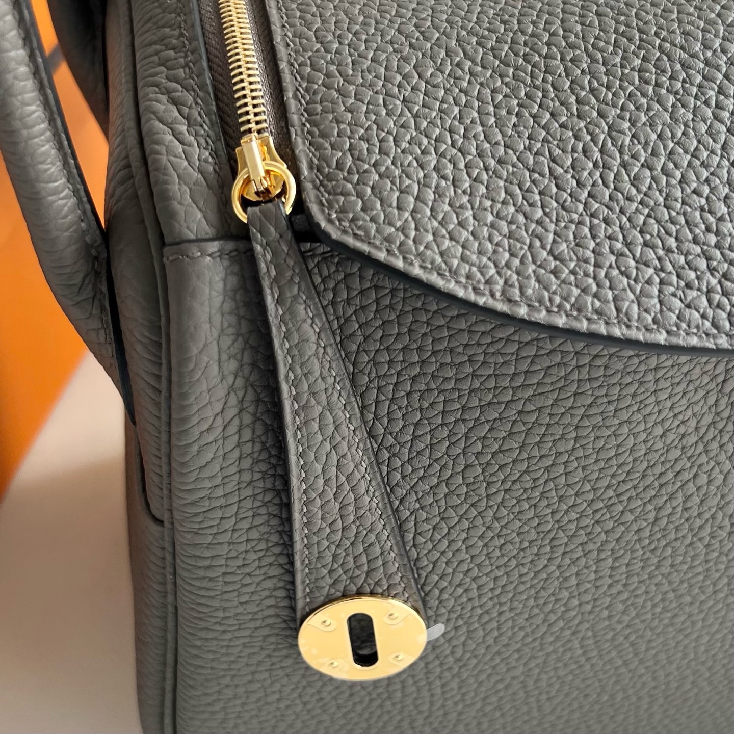 愛馬仕琳迪包26越南價格多少Hermes Lindy 26 Clemence 8F Etain錫器灰