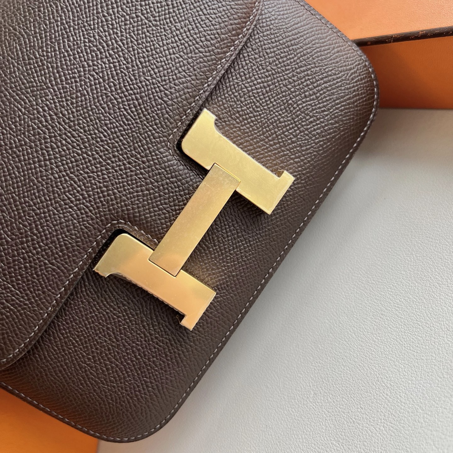 愛馬仕康康的刻印在哪 Hermes Constance 18 Epsom Chocolate巧克力 金色五金-Qatar Kuwait Hermes Birkin Kelly Lindy bag 愛馬仕康康的刻印在哪 Hermes Constance 18 Epsom Chocolate巧克力 金色五金
