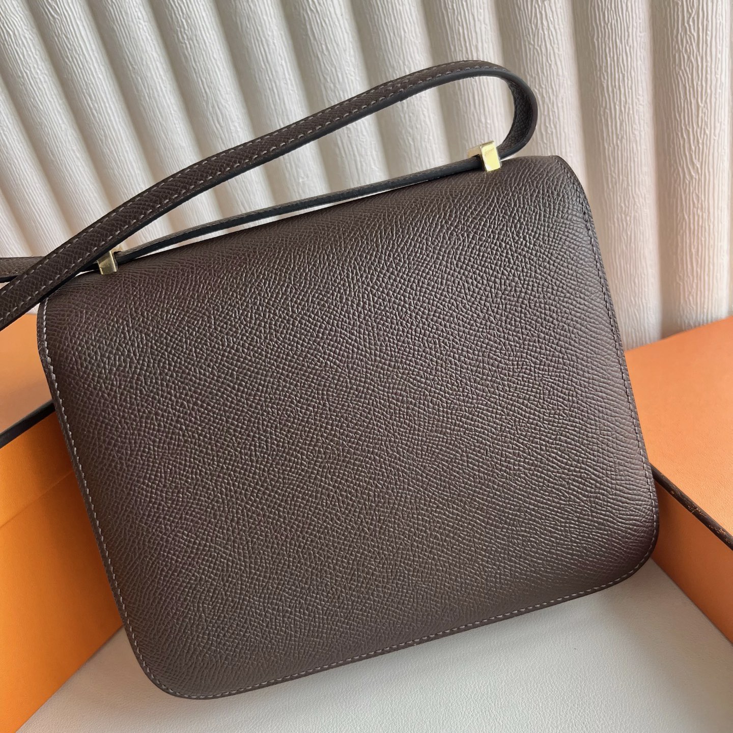 愛馬仕康康的刻印在哪 Hermes Constance 18 Epsom Chocolate巧克力 金色五金-Qatar Kuwait Hermes Birkin Kelly Lindy bag 愛馬仕康康的刻印在哪 Hermes Constance 18 Epsom Chocolate巧克力 金色五金