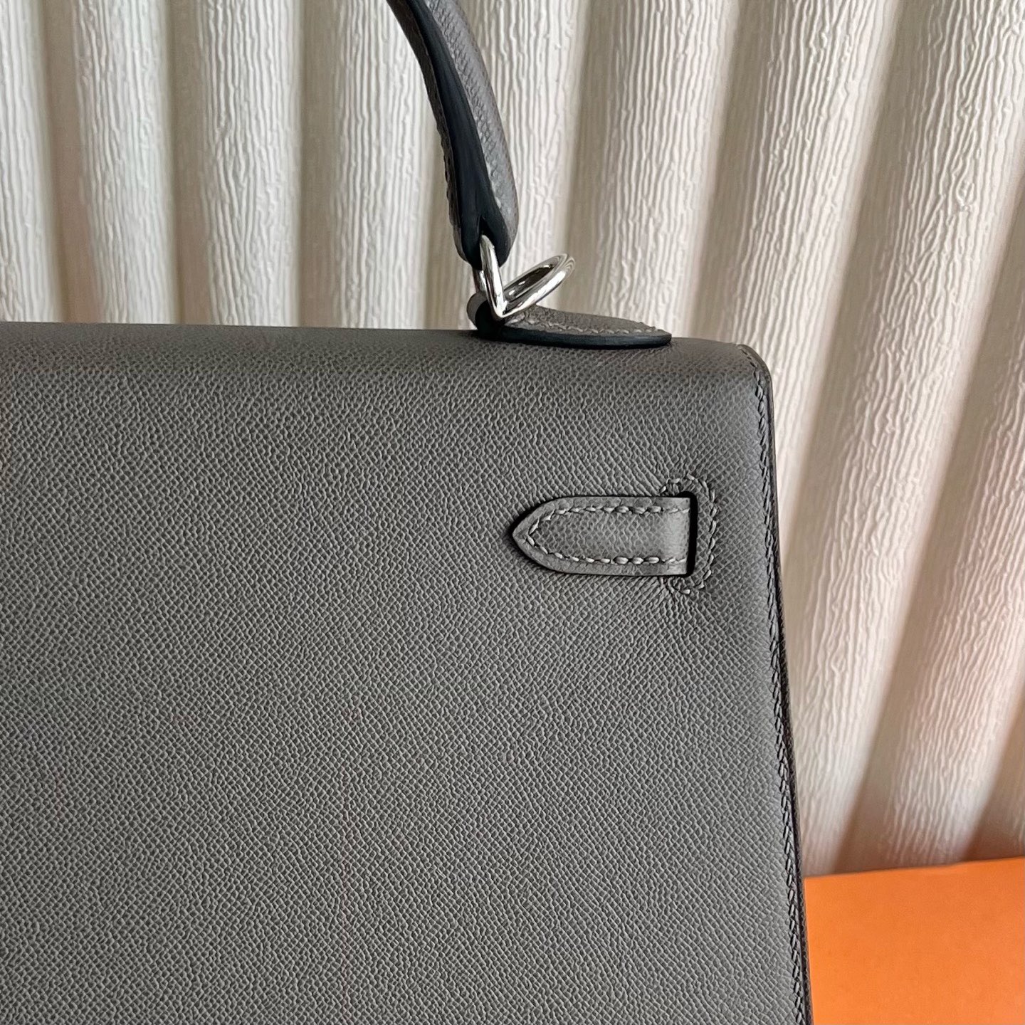 愛馬仕Kelly包台灣價格 Hermes Kelly Sellier 25 Madame 0L Gris Meyer 积雨云灰