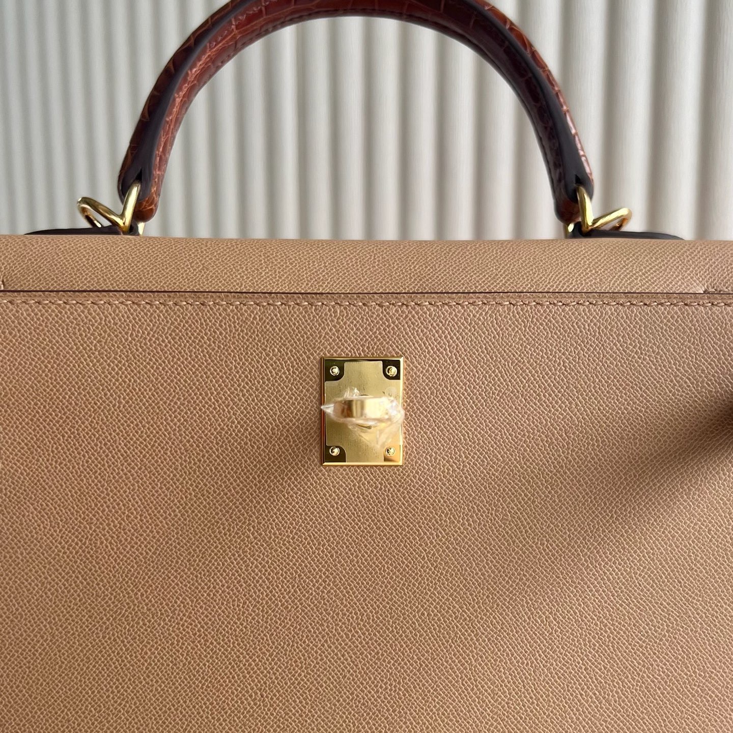 愛馬仕凱莉鱷魚皮多少錢 Hermes Kelly Sellier 25 Touch Epsom/亮面尼祿鱷魚奶茶色/蜜糖棕
