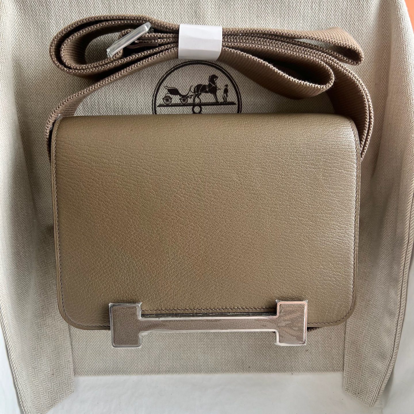 愛馬仕木屐包馬來西亞吉隆玻價格 Hermes Geta Chever CK18 Etoupe大象灰銀色五金