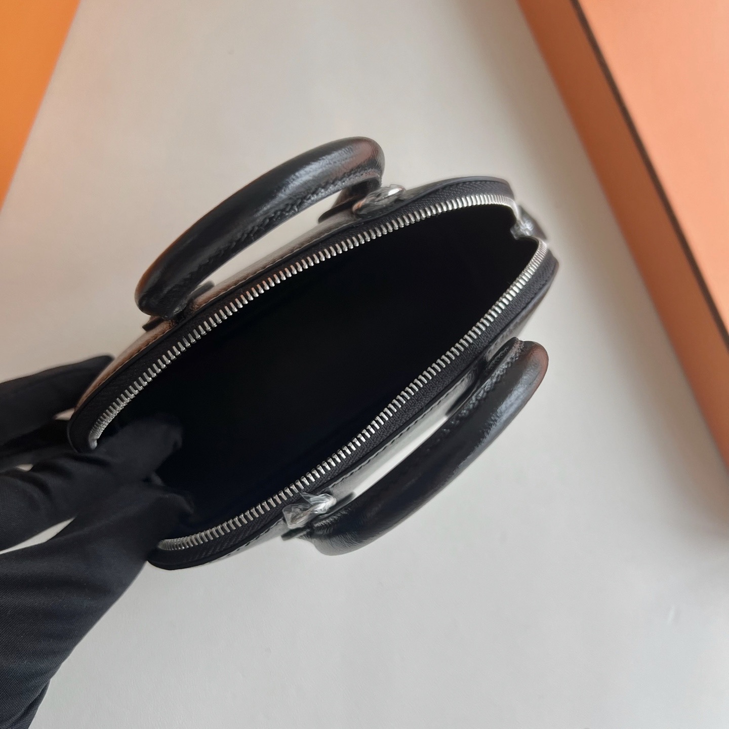 愛馬仕保齡球mini馬來西亞吉隆玻專賣店價格 Hermes Mini Bolide Chever Noir 黑色