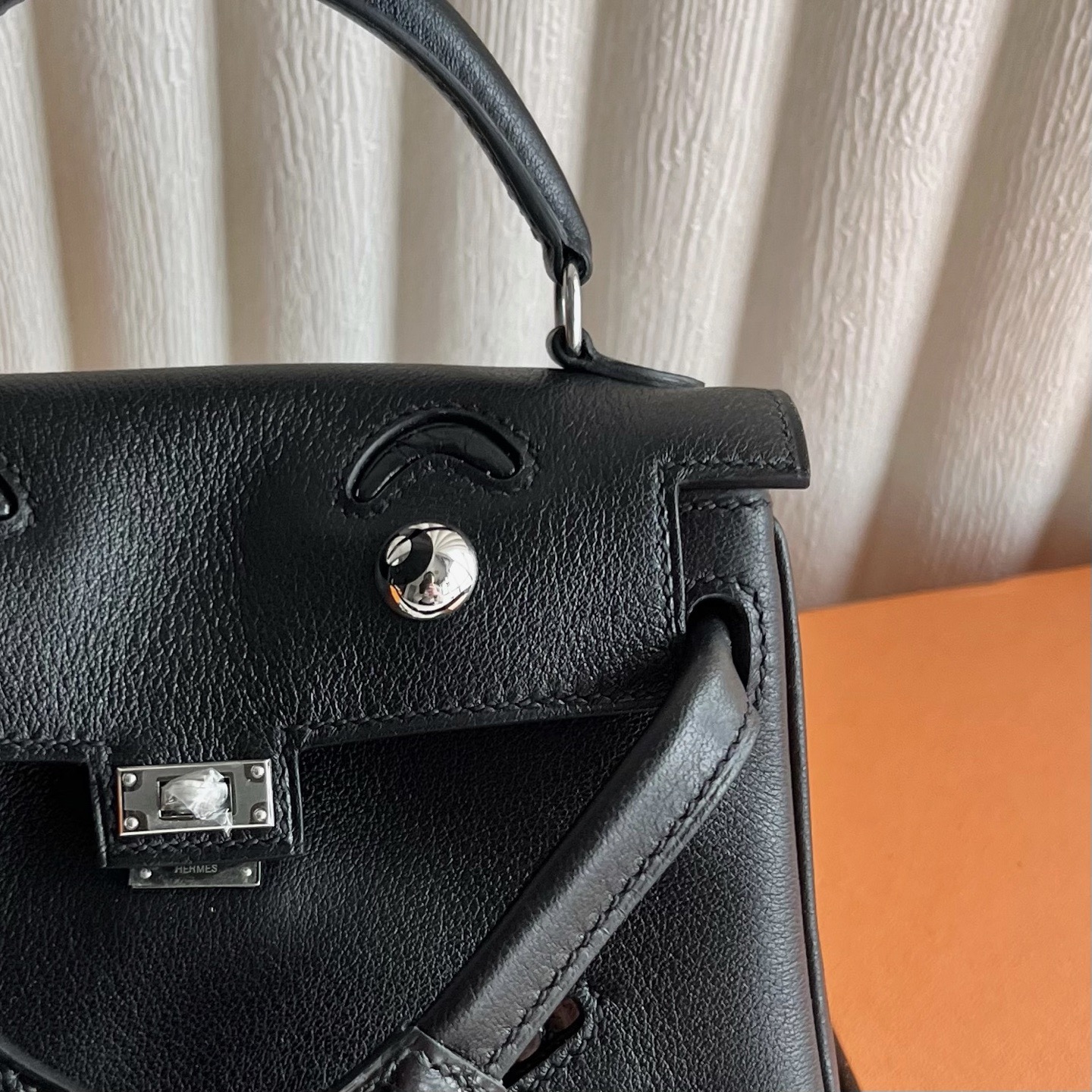 愛馬仕包包香港太古廣場專賣店 Hermes Kelly doll Touch Swift/Shiny Alligator Noir黑色