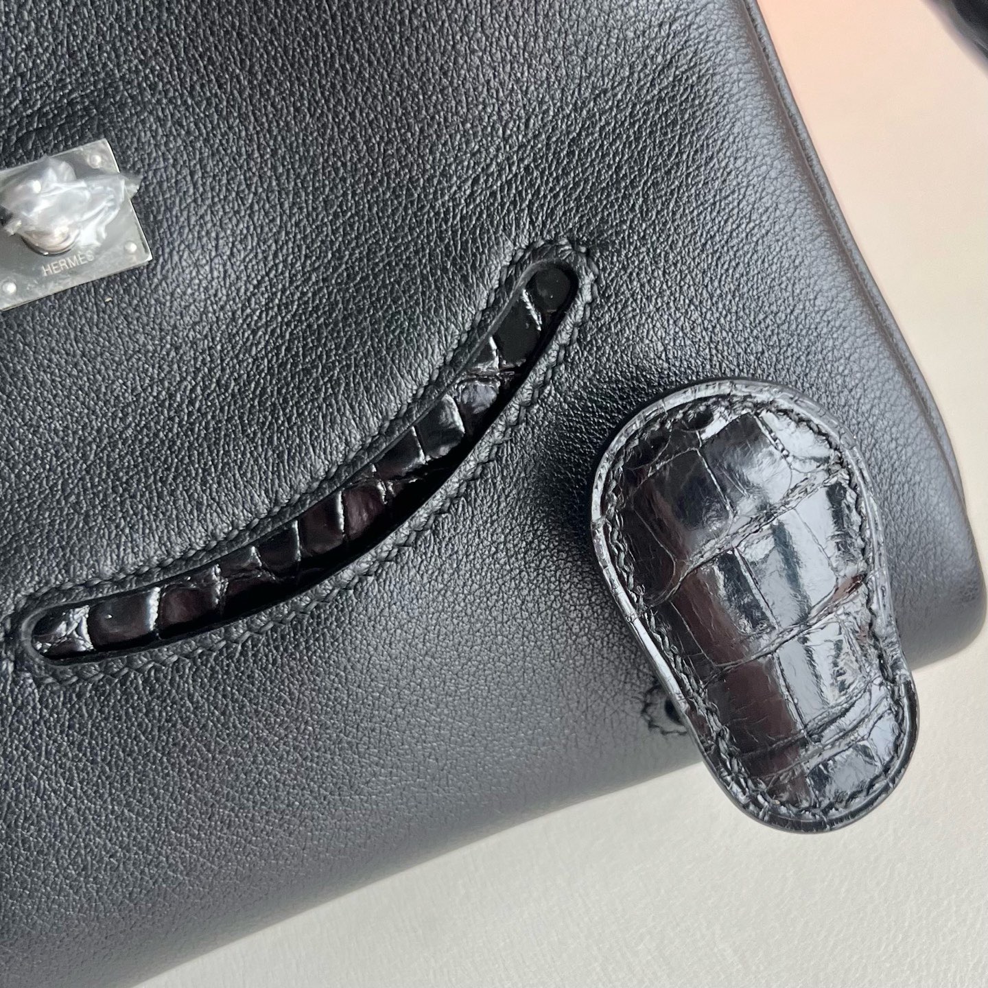 愛馬仕包包香港太古廣場專賣店 Hermes Kelly doll Touch Swift/Shiny Alligator Noir黑色