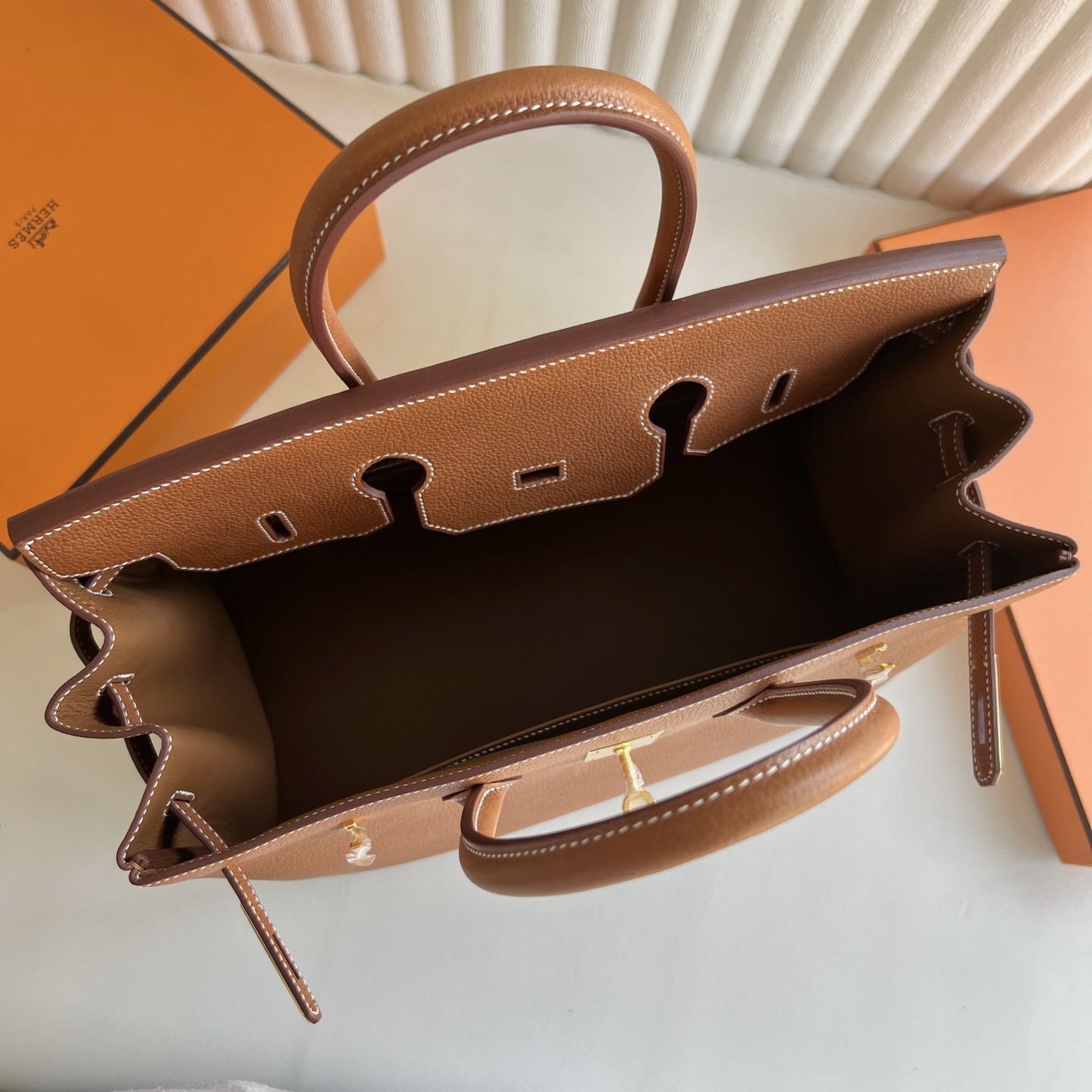新加坡愛馬仕鉑金包35寸專櫃價格Hermes Birkin 35 Barenia Faubourg 馬鞍皮 Fauve
