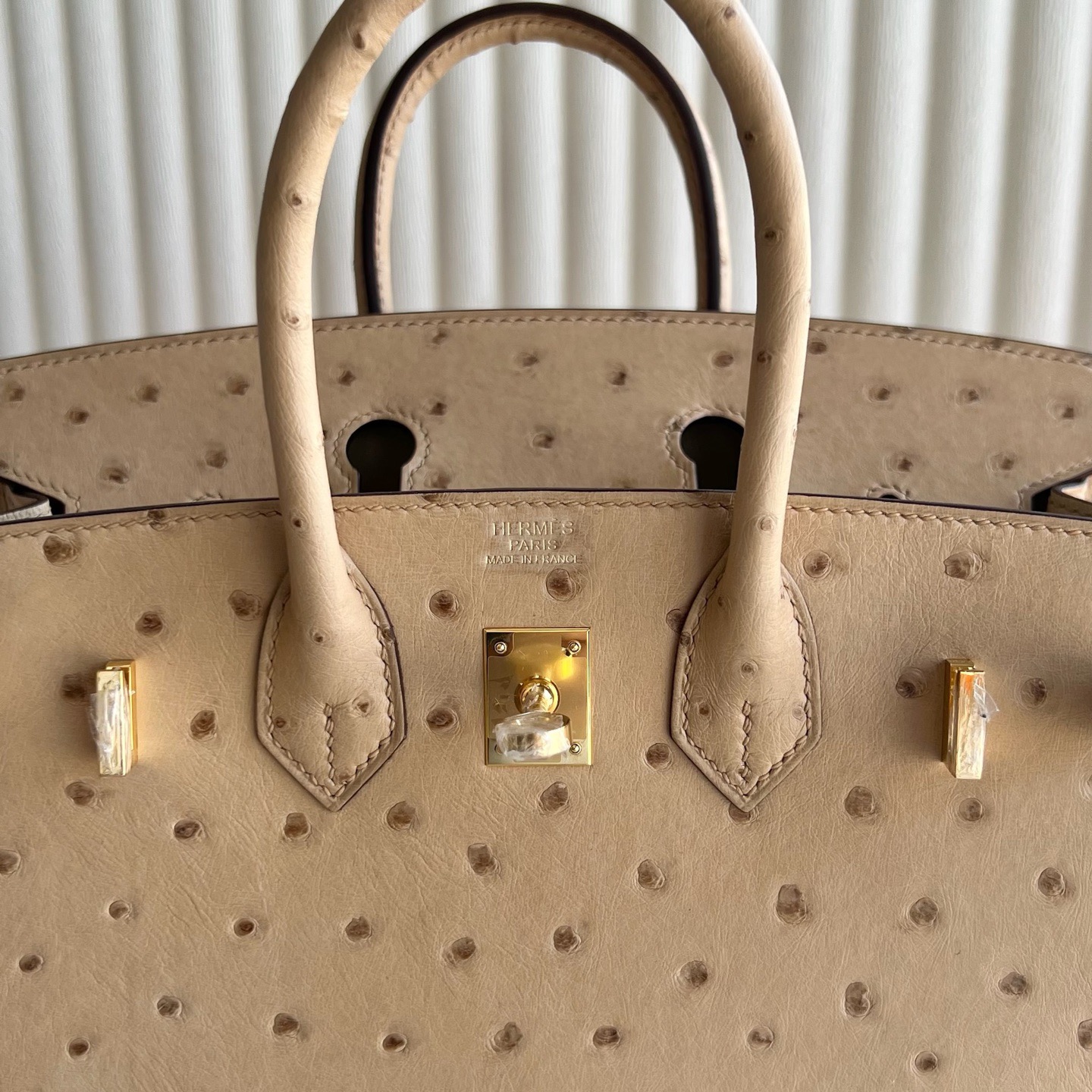 愛馬仕鉑金包多少錢專櫃 Hermes Birkin 25 Sellier Ostrich 0M奶茶色Chai-Qatar Kuwait Hermes Birkin Kelly Lindy bag 愛馬仕鉑金包多少錢專櫃 Hermes Birkin 25 Sellier Ostrich 0M奶茶色Chai