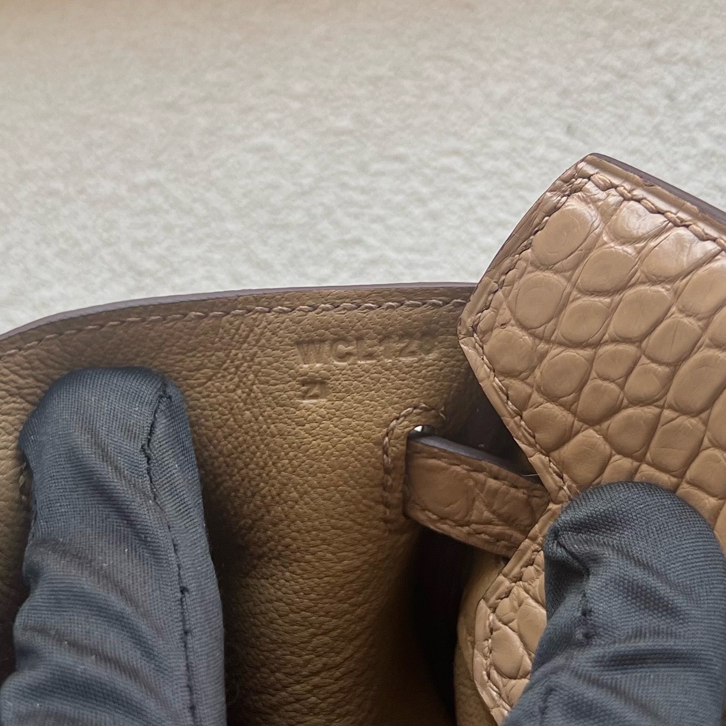 愛馬仕鉑金包全系列圖 Hermes Birkin 25 Touch Togo/Matte Alligator Crocodile 奶茶色Chai
