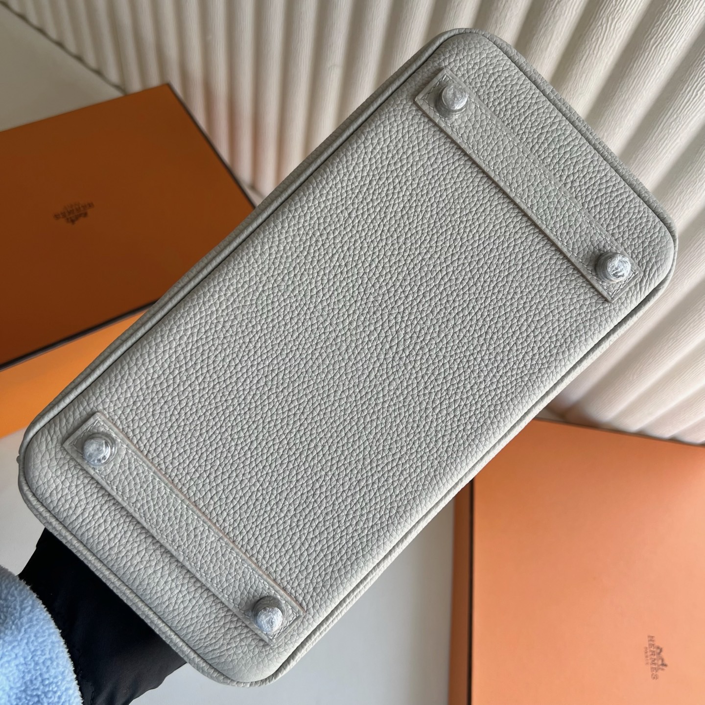 愛馬仕鉑金包包圖片及泰國價格 Hermes Birkin 25 Touch Togo/Matte Alligator Crocodile 8L冰川白Beton