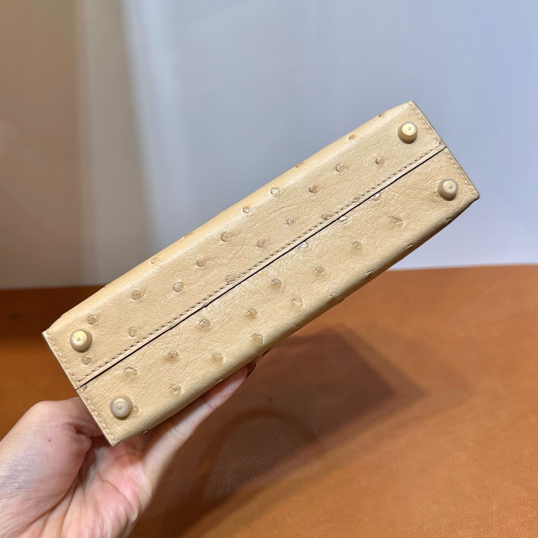 愛馬仕二代凱莉mini價格 Hermes Kelly Mini Sellier Ostrich 0M Chai奶茶色 金色五金