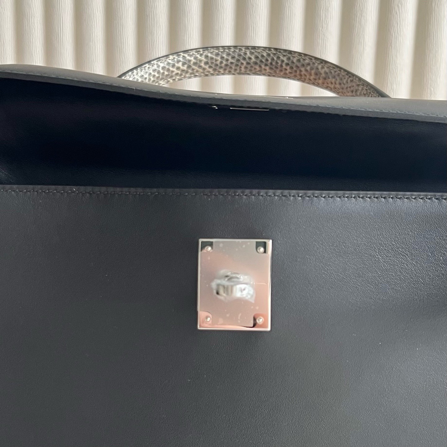 愛馬仕凱莉包回收多少錢 Hermes Kelly 32 Touch Swift/Lizard Noir黑色/1B Ombre原色蜥蜴