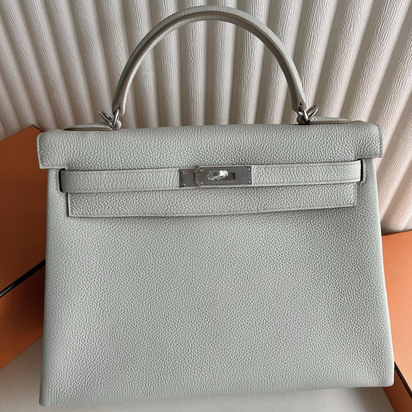 愛馬仕凱莉包對比圖 Hermes Kelly Retourne 32 Togo Gris Perle珍珠灰-Qatar Kuwait Hermes Birkin Kelly Lindy bag 愛馬仕凱莉包對比圖 Hermes Kelly Retourne 32 Togo Gris Perle珍珠灰