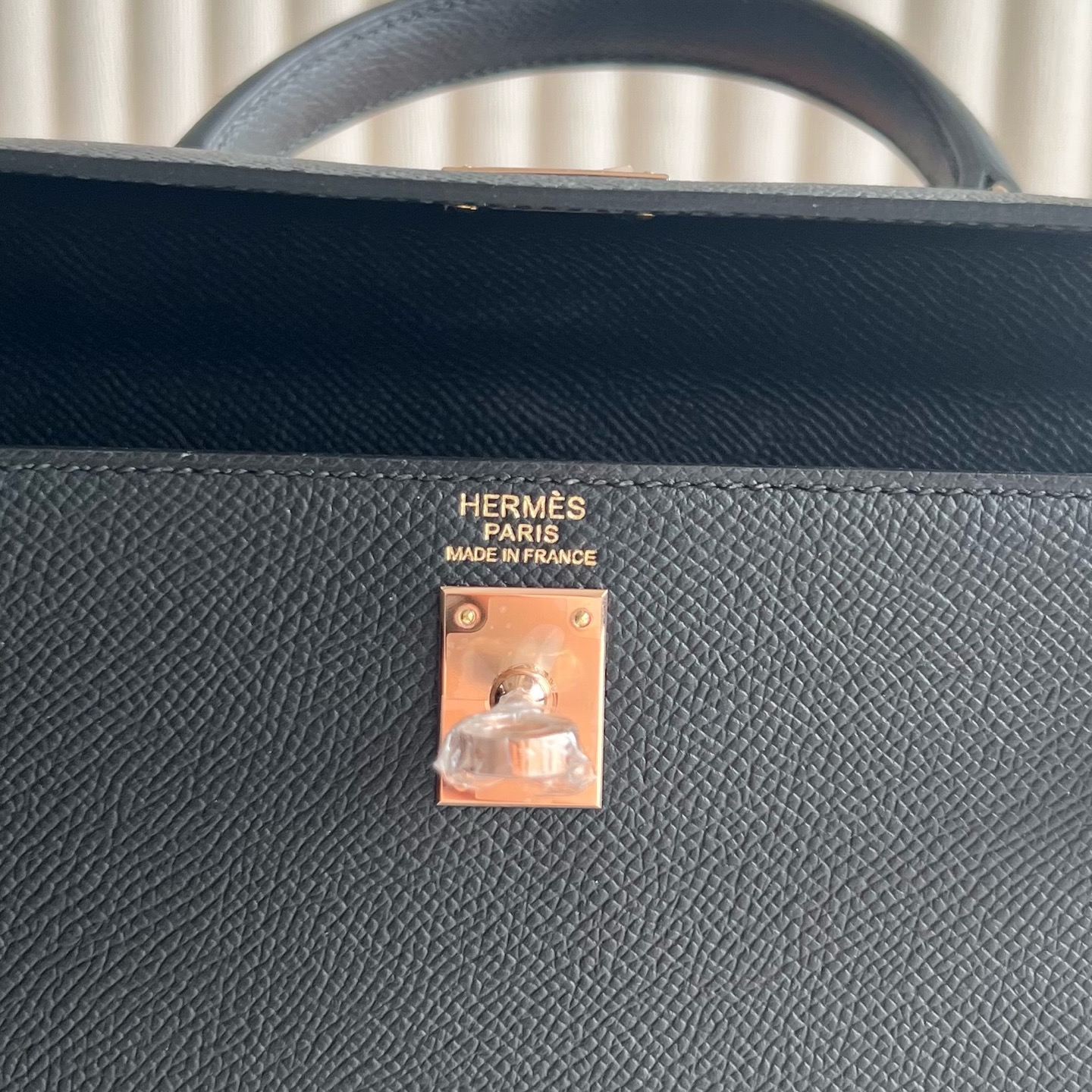 愛馬仕凱莉包25寸價格 Hermes Kelly Sellier 25 Epsom Noir黑色玫瑰金金色五金